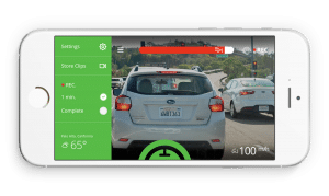 Die dazugehörige App auf dem Smartphone gibt Hinweise für ein sicheres Fahren